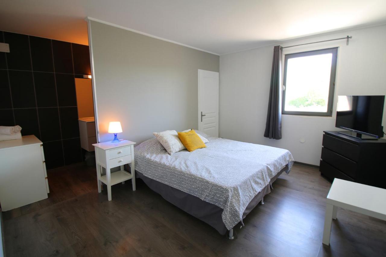 Residence De Tourisme Domaine De Janus ريوم المظهر الخارجي الصورة