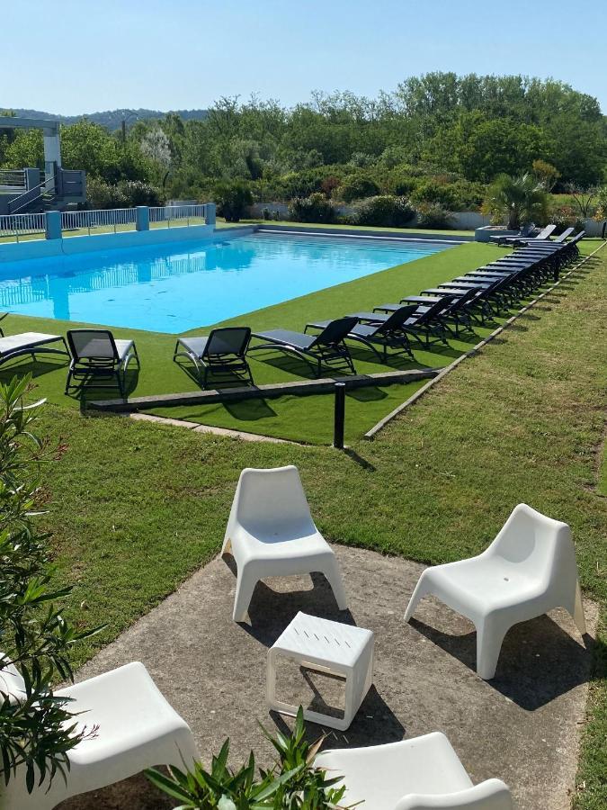 Residence De Tourisme Domaine De Janus ريوم المظهر الخارجي الصورة